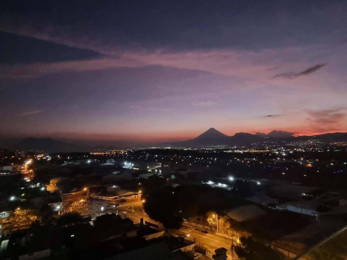 Apartmán Amazing Aircrafts Views In Front Of Airport Ciudad de Guatemala Exteriér fotografie