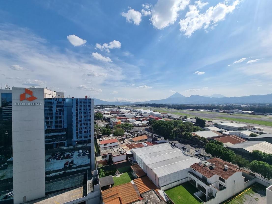 Apartmán Amazing Aircrafts Views In Front Of Airport Ciudad de Guatemala Exteriér fotografie
